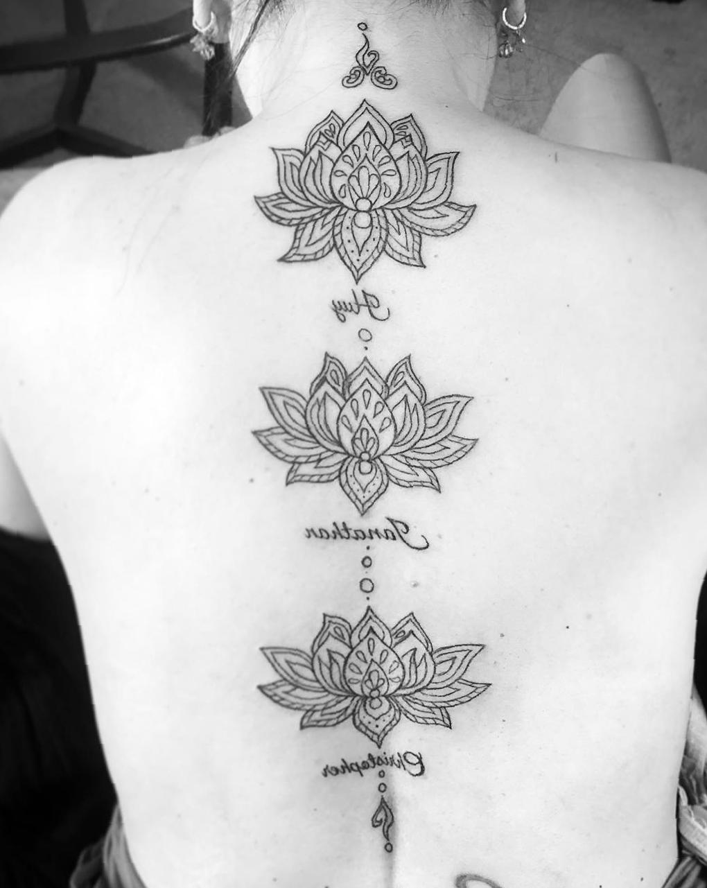 60 Attractive And Sexy Back Tattoo Ideas For Girls 2020 Sooshell 